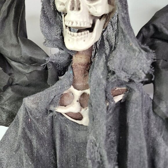 Halloween Animated Reaper Moving Wings Flashing Eyes Spooky Decoration Large - Picture 10 of 16